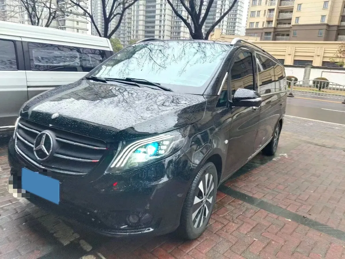 2021 Mercedes-Benz Vito 2.0T 211HP L4 9AT,autocango,china used car exporter,china ev exporter,chinese used car exporter,chinese used ev exporter