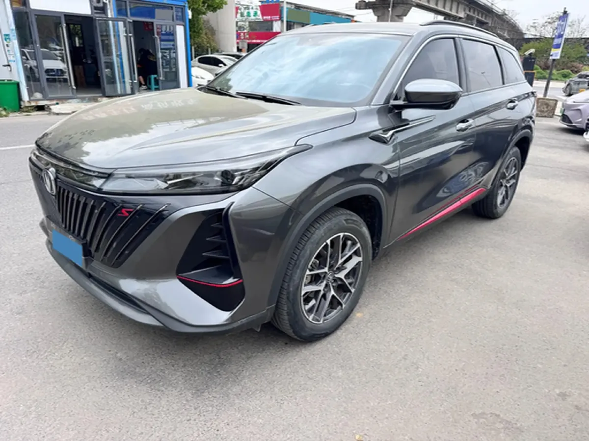 2022 ChangAn CS75 Plus 1.5T 178HP L4 6AT,autocango,china used car exporter,china ev exporter,chinese used car exporter,chinese used ev exporter