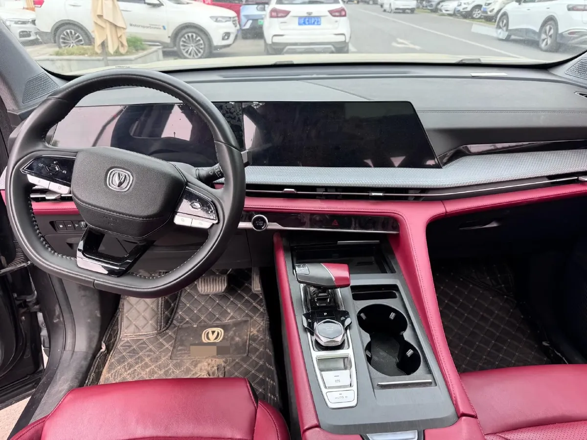 2022 ChangAn CS75 Plus 1.5T 178HP L4 6AT,autocango,china used car exporter,china ev exporter,chinese used car exporter,chinese used ev exporter