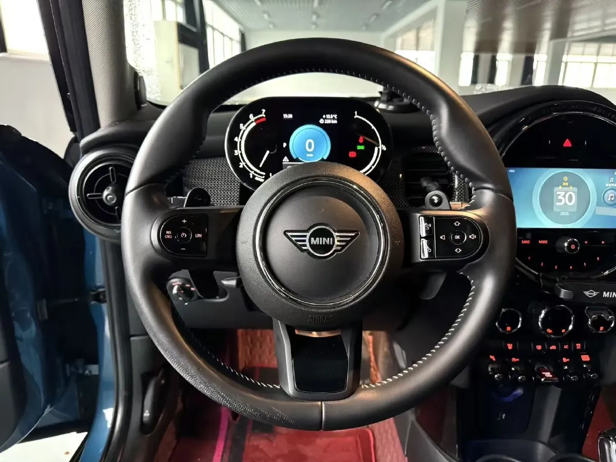 2022 MINI MINI 2.0T 192HP L4 7DCT,autocango,china used car exporter,china ev exporter,chinese used car exporter,chinese used ev exporter