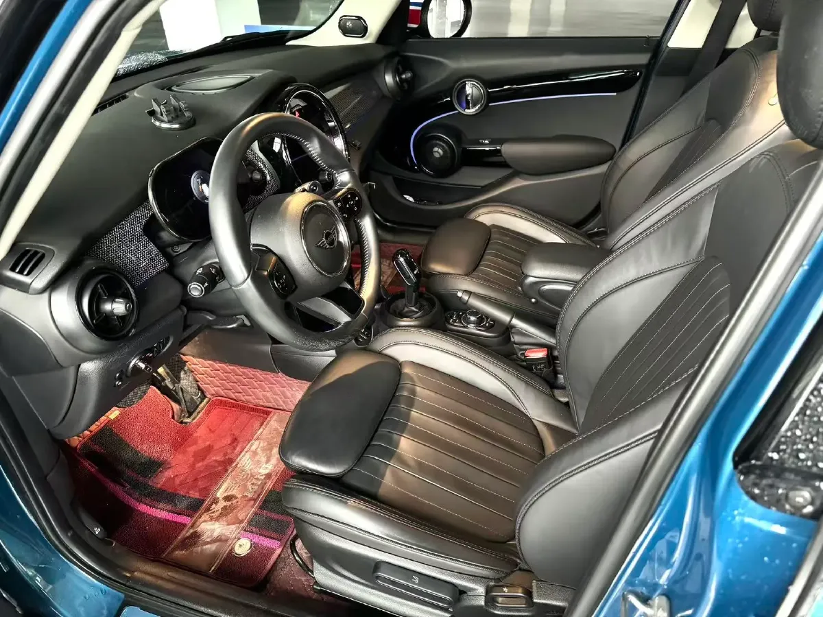 2022 MINI MINI 2.0T 192HP L4 7DCT,autocango,china used car exporter,china ev exporter,chinese used car exporter,chinese used ev exporter