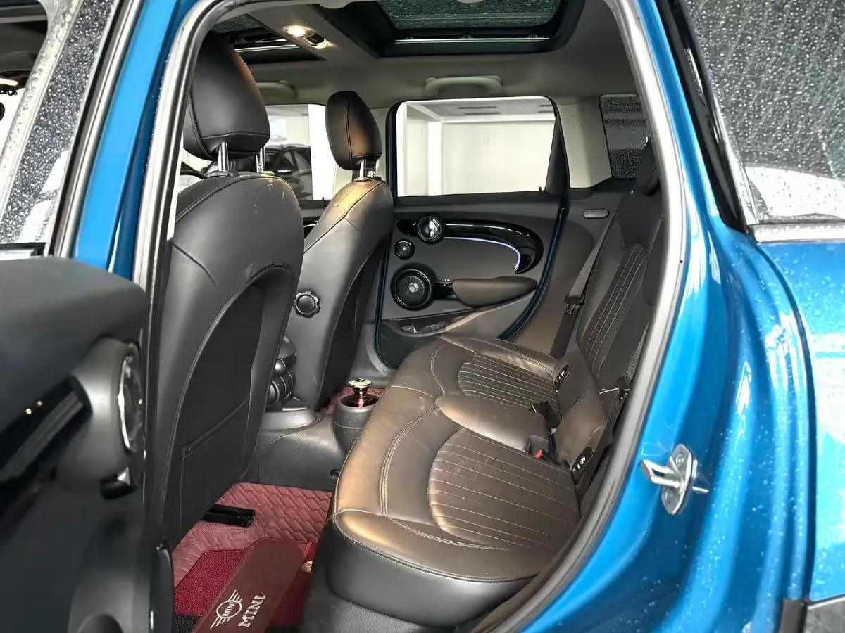 2022 MINI MINI 2.0T 192HP L4 7DCT,autocango,china used car exporter,china ev exporter,chinese used car exporter,chinese used ev exporter