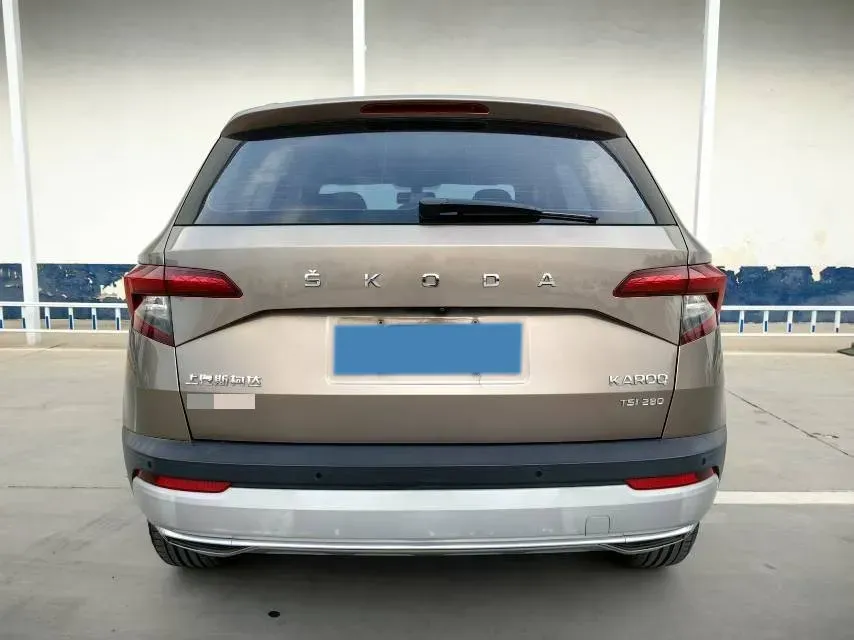 2019 Skoda Karoq 1.4T 150HP L4 7DCT,autocango,china used car exporter,china ev exporter,chinese used car exporter,chinese used ev exporter