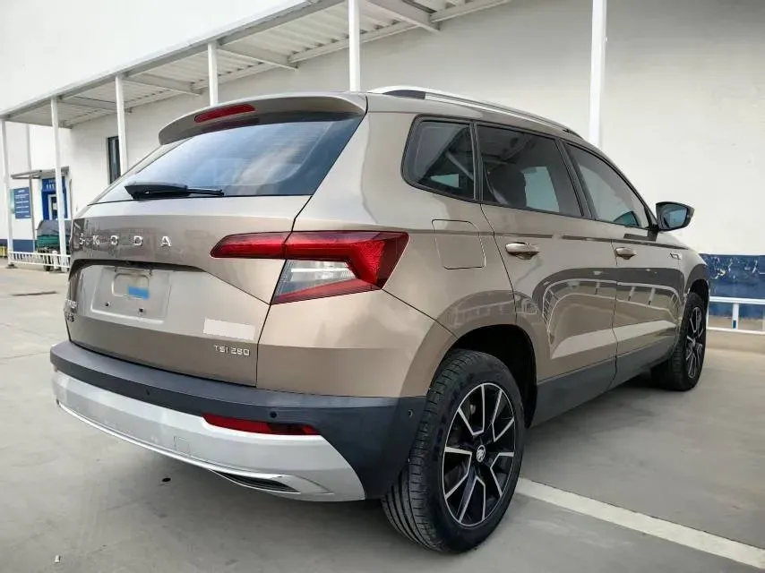 2019 Skoda Karoq 1.4T 150HP L4 7DCT,autocango,china used car exporter,china ev exporter,chinese used car exporter,chinese used ev exporter