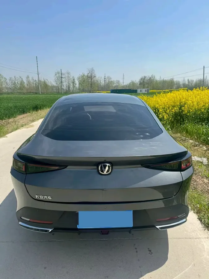 2024 ChangAn Eado 1.5T 170HP L4 7DCT,autocango,china used car exporter,china ev exporter,chinese used car exporter,chinese used ev exporter