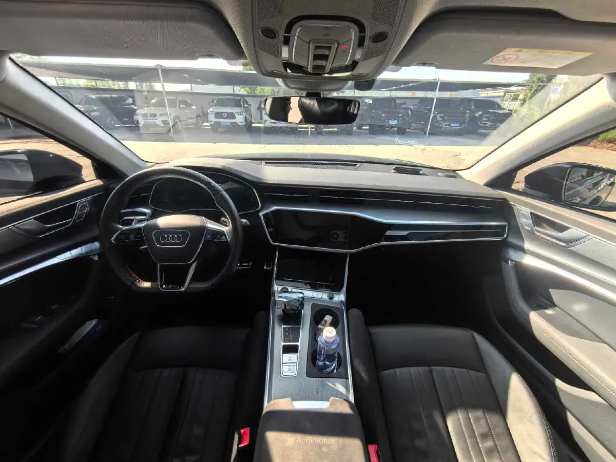 2022 Audi A6 3.0T 340HP V6 7DCT,autocango,china used car exporter,china ev exporter,chinese used car exporter,chinese used ev exporter