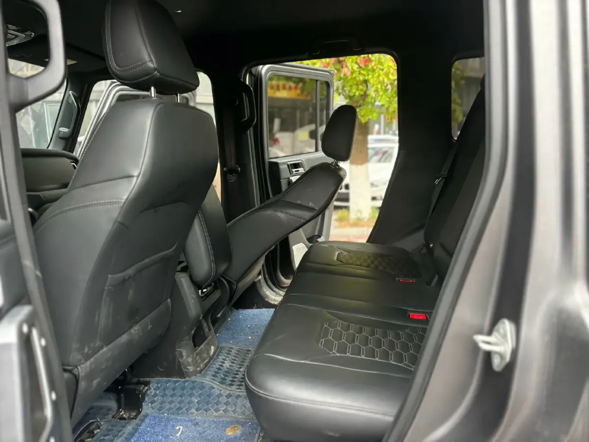 2024 212 212 T01 2.0T 252HP L4 8AT,autocango,china used car exporter,china ev exporter,chinese used car exporter,chinese used ev exporter