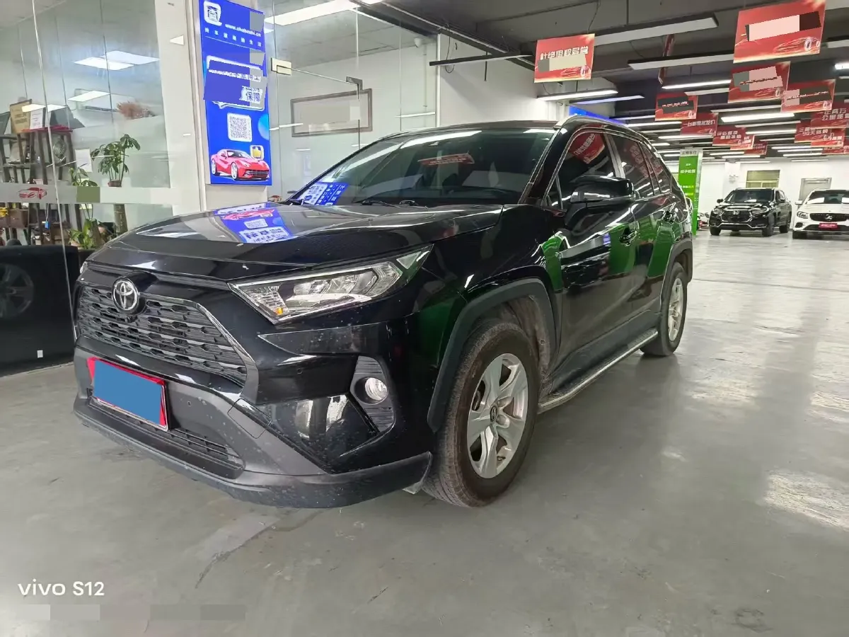 2022 Toyota RAV4 2.0L 171HP L4 CVT,autocango,china used car exporter,china ev exporter,chinese used car exporter,chinese used ev exporter
