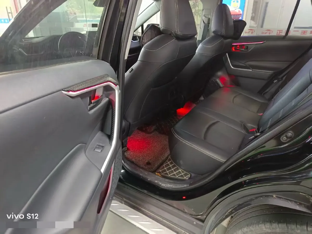 2022 Toyota RAV4 2.0L 171HP L4 CVT,autocango,china used car exporter,china ev exporter,chinese used car exporter,chinese used ev exporter