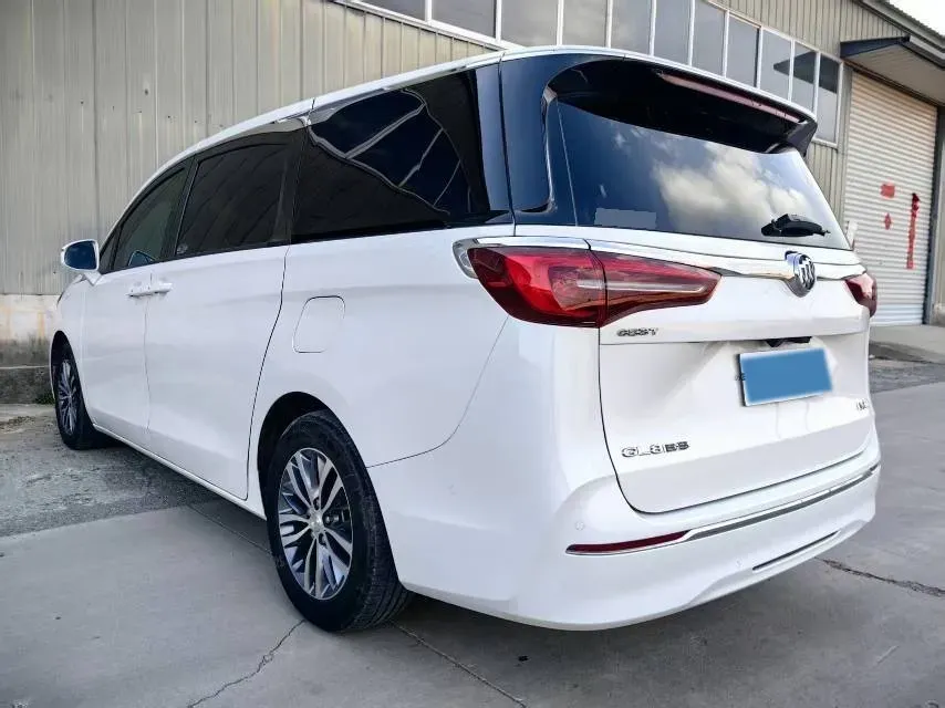 2021 Buick GL8 2.0T 237HP L4 9AT,autocango,china used car exporter,china ev exporter,chinese used car exporter,chinese used ev exporter