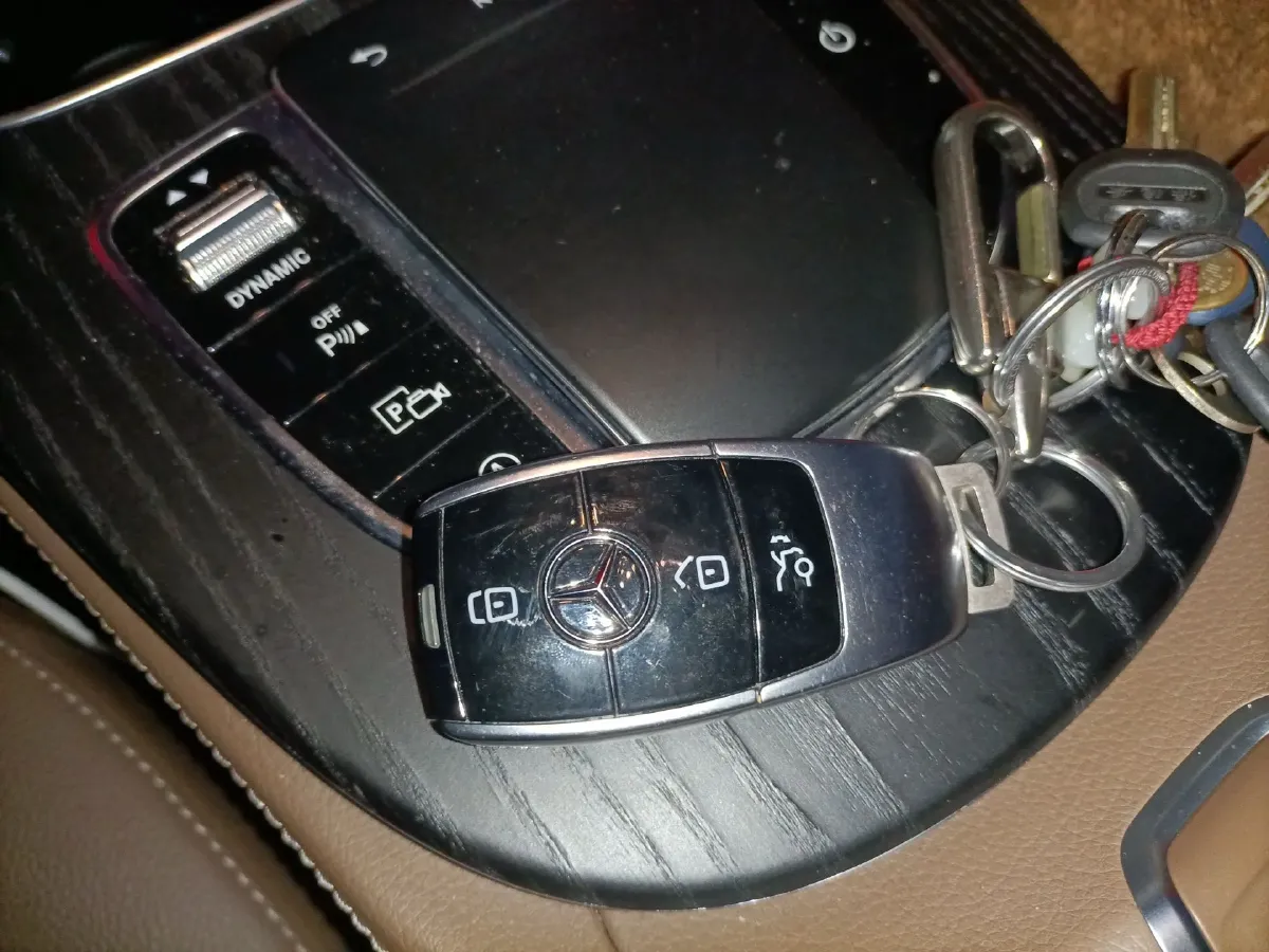 2021 Mercedes-Benz E Class 2.0T 258HP L4 9AT,autocango,china used car exporter,china ev exporter,chinese used car exporter,chinese used ev exporter