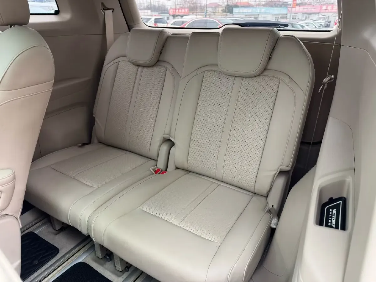 2022 WuLing KaiJie 1.5T 177HP L4 CVT,autocango,china used car exporter,china ev exporter,chinese used car exporter,chinese used ev exporter