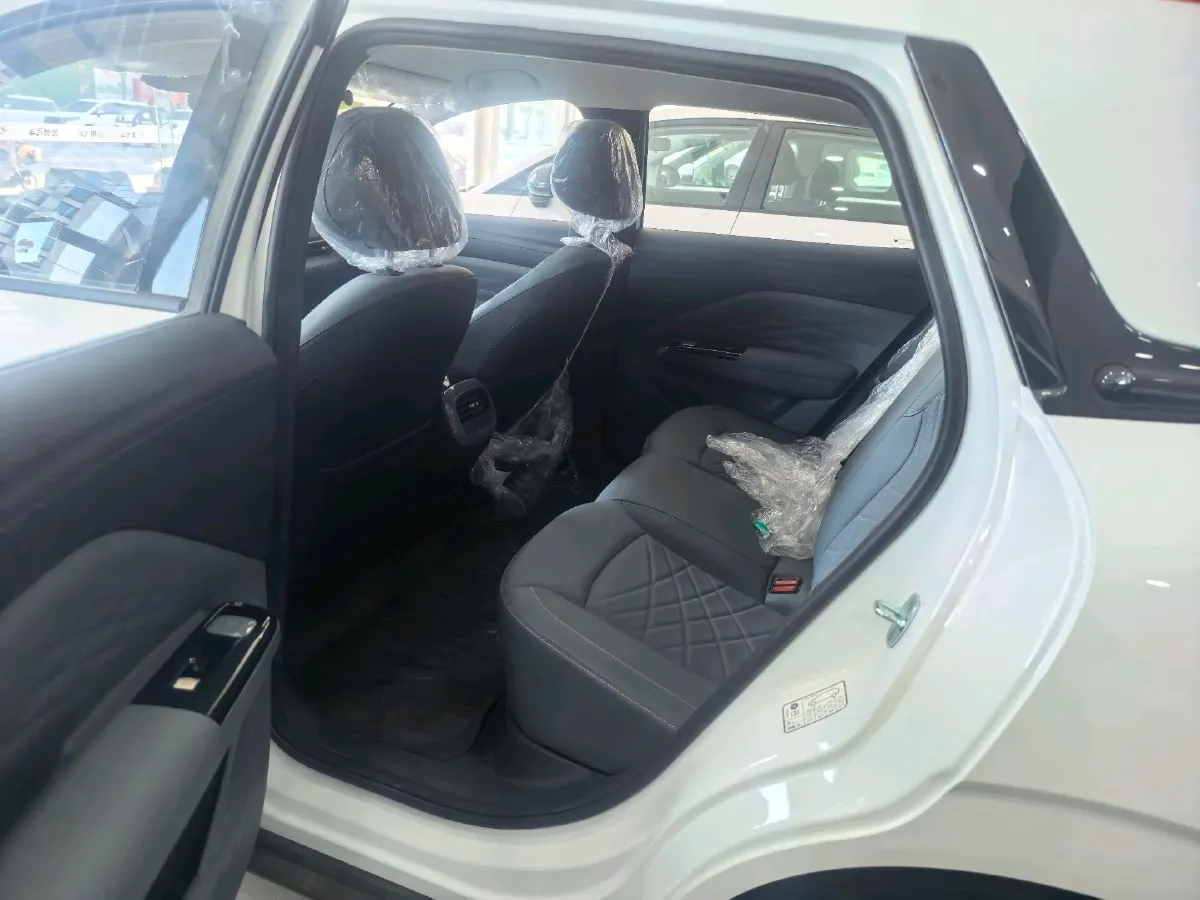 2025 WuLing HongGuang New Energy REEV 99HP REEV,autocango,china used car exporter,china ev exporter,chinese used car exporter,chinese used ev exporter