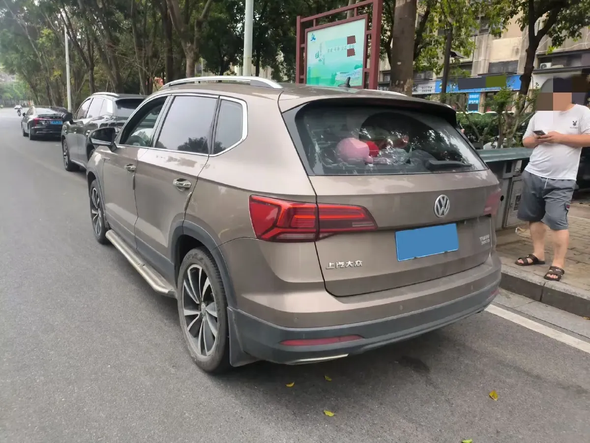 2019 MINI MINI 1.5T 102HP L3 7DCT,autocango,china used car exporter,china ev exporter,chinese used car exporter,chinese used ev exporter