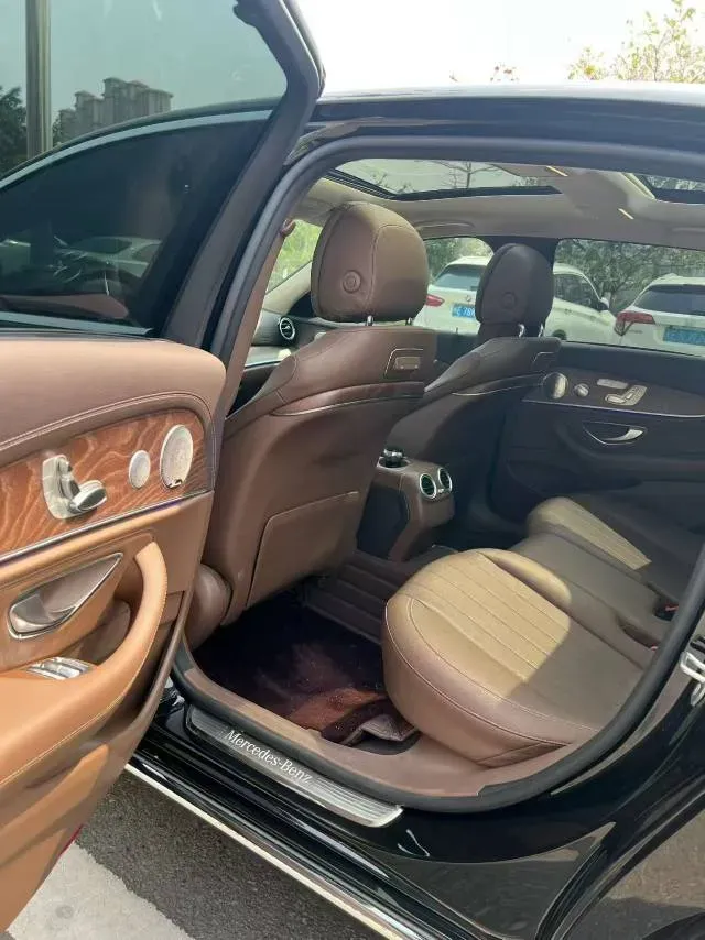 2020 Mercedes-Benz E Class 2.0T 258HP L4 9AT,autocango,china used car exporter,china ev exporter,chinese used car exporter,chinese used ev exporter