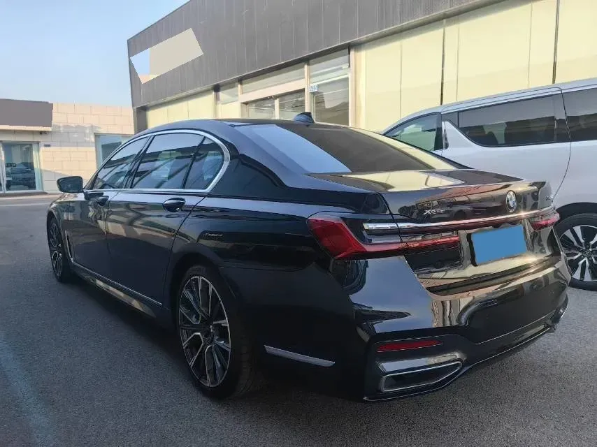 2021 BMW 7 Series 3.0T 340HP L6 8AT,autocango,china used car exporter,china ev exporter,chinese used car exporter,chinese used ev exporter