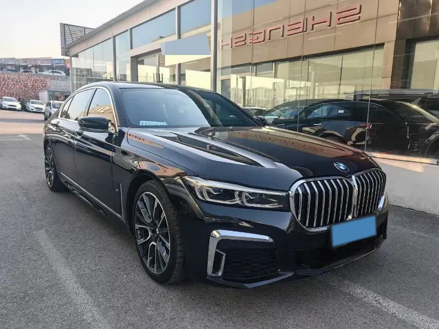 2021 BMW 7 Series 3.0T 340HP L6 8AT,autocango,china used car exporter,china ev exporter,chinese used car exporter,chinese used ev exporter