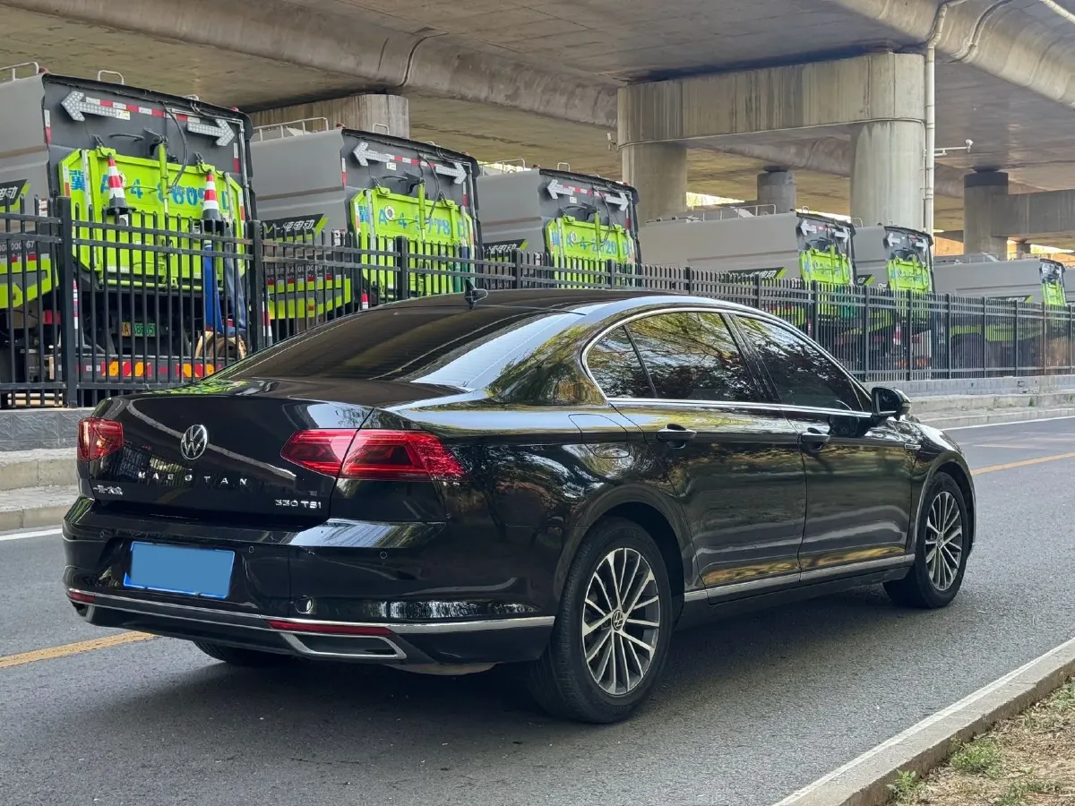 2020 Volkswagen Magotan 2.0T 186HP L4 7DCT,autocango,china used car exporter,china ev exporter,chinese used car exporter,chinese used ev exporter