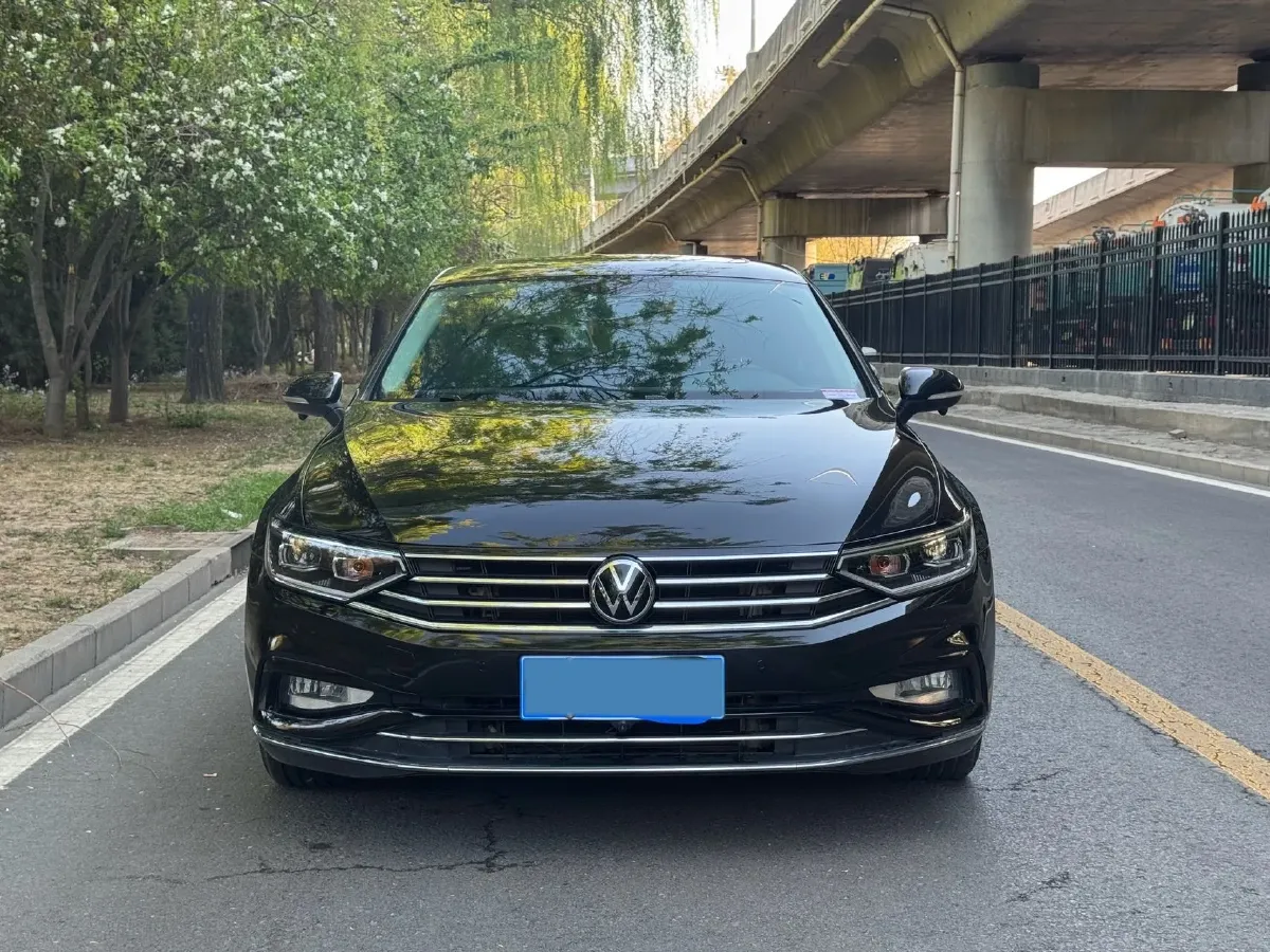 2020 Volkswagen Magotan 2.0T 186HP L4 7DCT,autocango,china used car exporter,china ev exporter,chinese used car exporter,chinese used ev exporter