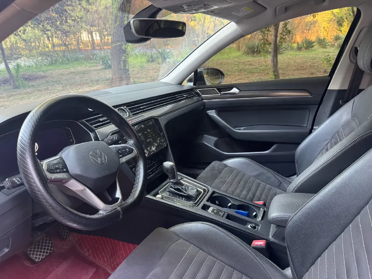 2020 Volkswagen Magotan 2.0T 186HP L4 7DCT,autocango,china used car exporter,china ev exporter,chinese used car exporter,chinese used ev exporter