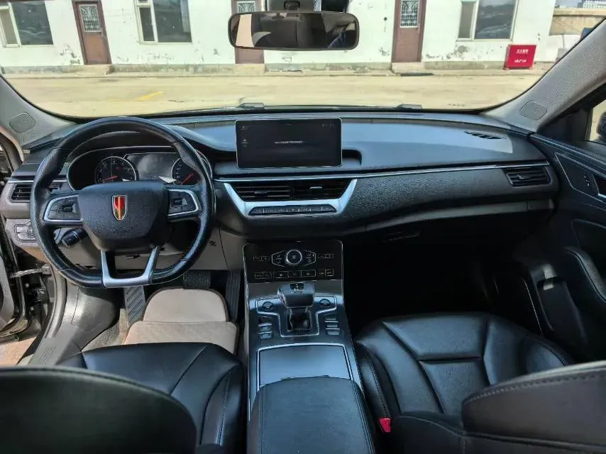 2020 HongQi H5 1.5T 169HP L4 7DCT,autocango,china used car exporter,china ev exporter,chinese used car exporter,chinese used ev exporter