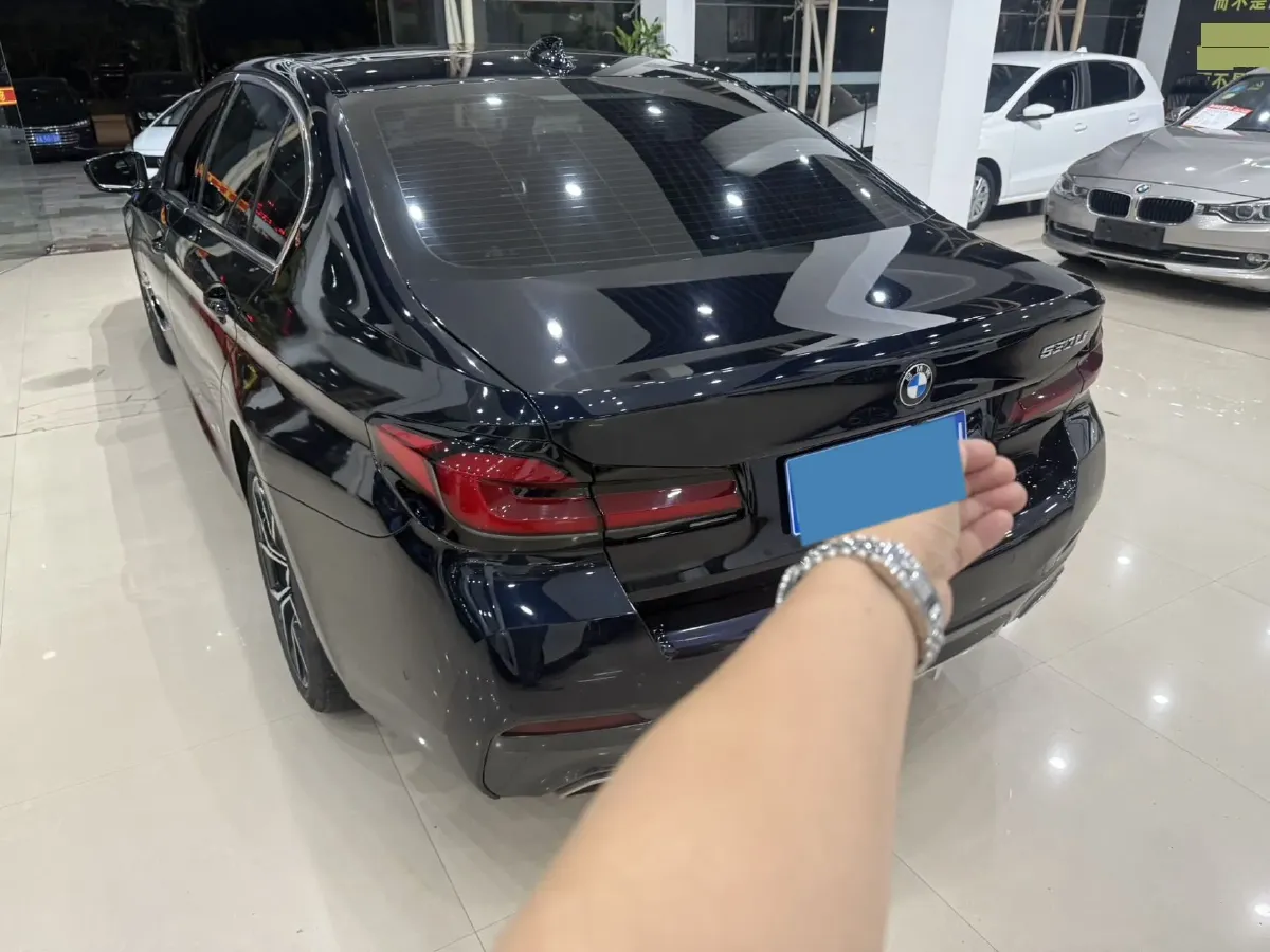 2023 BMW 5 Series 2.0T 245HP L4 8AT,autocango,china used car exporter,china ev exporter,chinese used car exporter,chinese used ev exporter