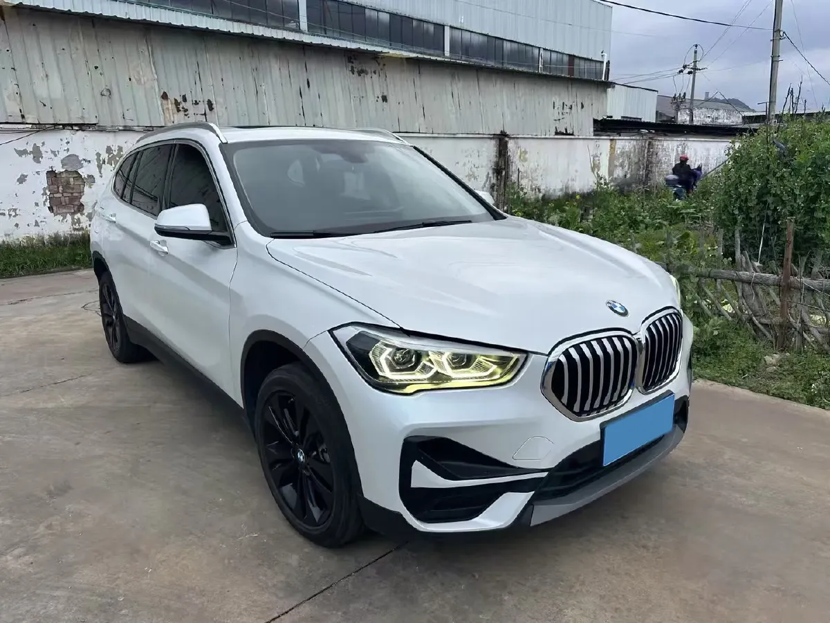2022 BMW X1 1.5T 140HP L3 7DCT,autocango,china used car exporter,china ev exporter,chinese used car exporter,chinese used ev exporter