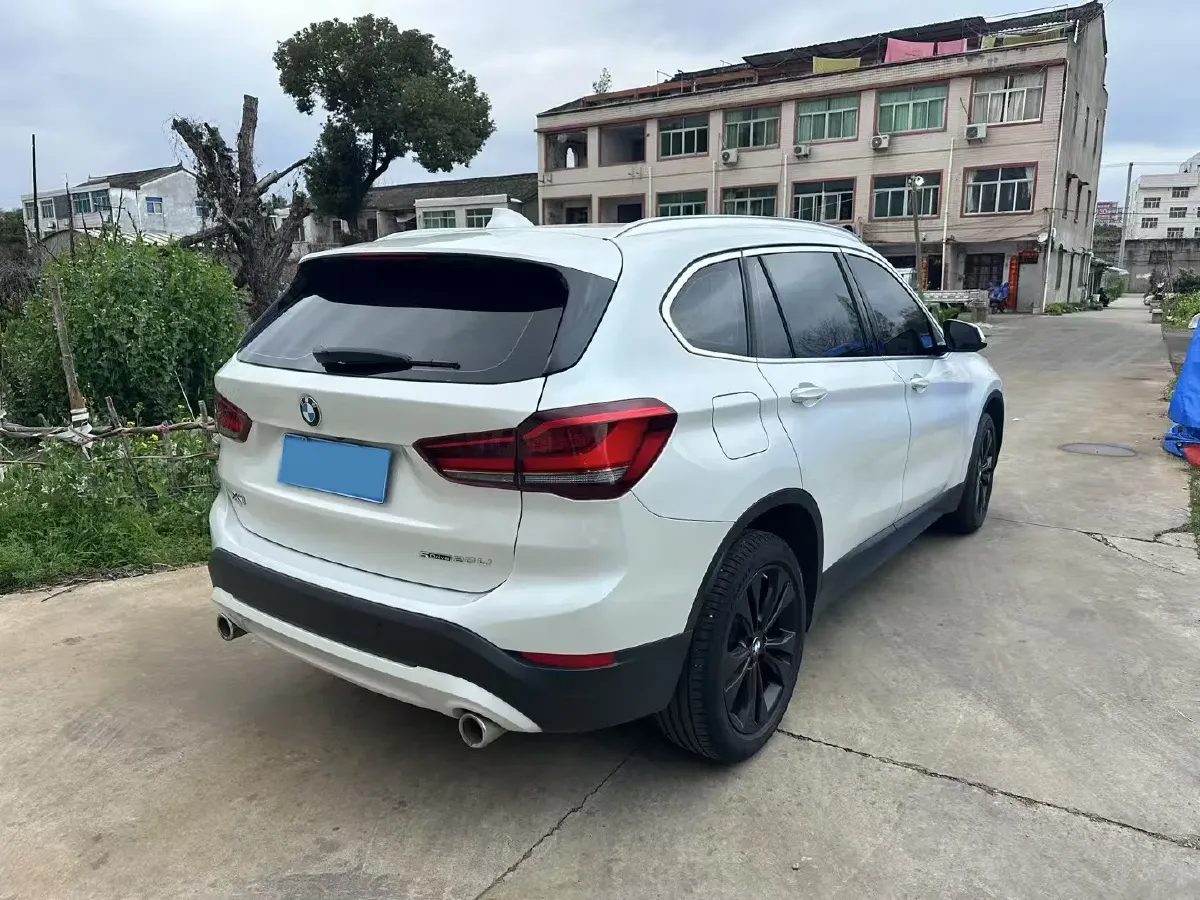 2022 BMW X1 1.5T 140HP L3 7DCT,autocango,china used car exporter,china ev exporter,chinese used car exporter,chinese used ev exporter