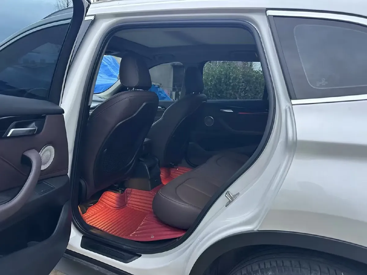 2022 BMW X1 1.5T 140HP L3 7DCT,autocango,china used car exporter,china ev exporter,chinese used car exporter,chinese used ev exporter