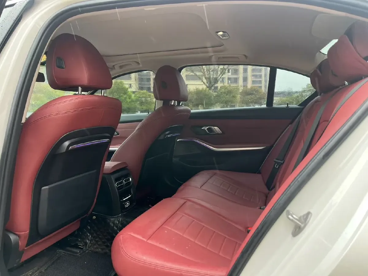 2022 BMW 3 Series 2.0T 184HP L4 8AT,autocango,china used car exporter,china ev exporter,chinese used car exporter,chinese used ev exporter