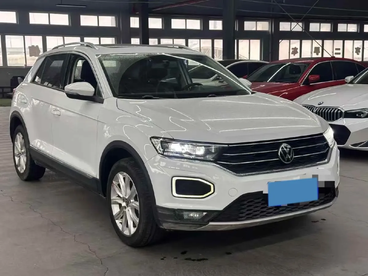 2022 Volkswagen T-Roc 1.4T 150HP L4 7DCT,autocango,china used car exporter,china ev exporter,chinese used car exporter,chinese used ev exporter