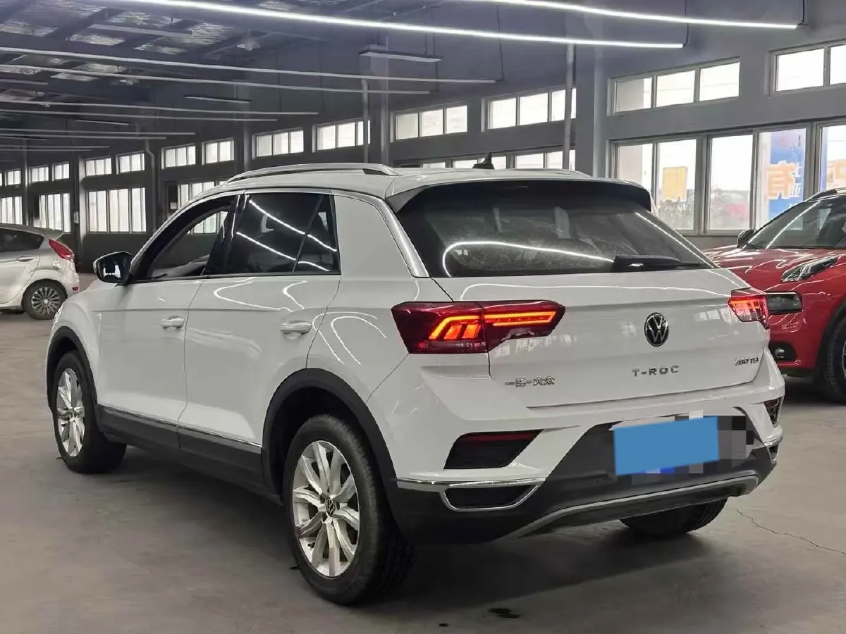 2022 Volkswagen T-Roc 1.4T 150HP L4 7DCT,autocango,china used car exporter,china ev exporter,chinese used car exporter,chinese used ev exporter