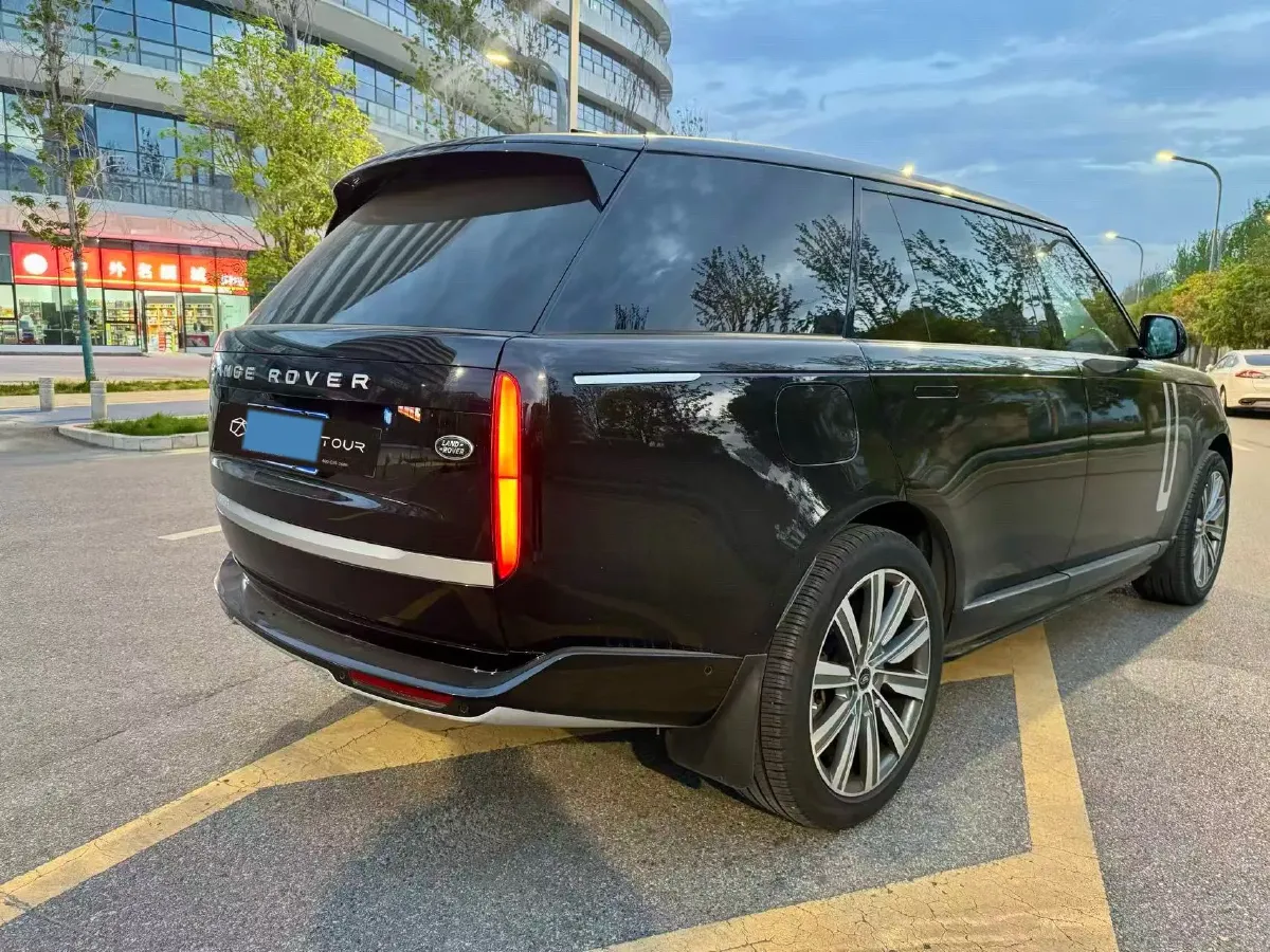 2024 Land Rover Range Rover 3.0T 400HP L6 8AT,autocango,china used car exporter,china ev exporter,chinese used car exporter,chinese used ev exporter