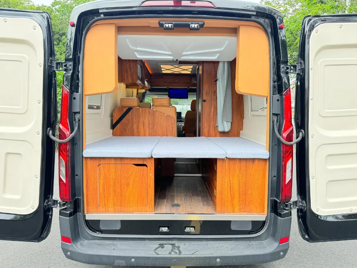 2022 MAXUS XinTu V90 2.0T 150HP L4 6AT,autocango,china used car exporter,china ev exporter,chinese used car exporter,chinese used ev exporter