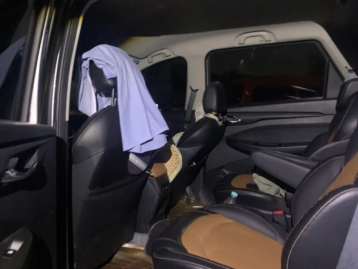 2018 WuLing HongGuang S3 1.5L 112HP L4 6MT,autocango,china used car exporter,china ev exporter,chinese used car exporter,chinese used ev exporter