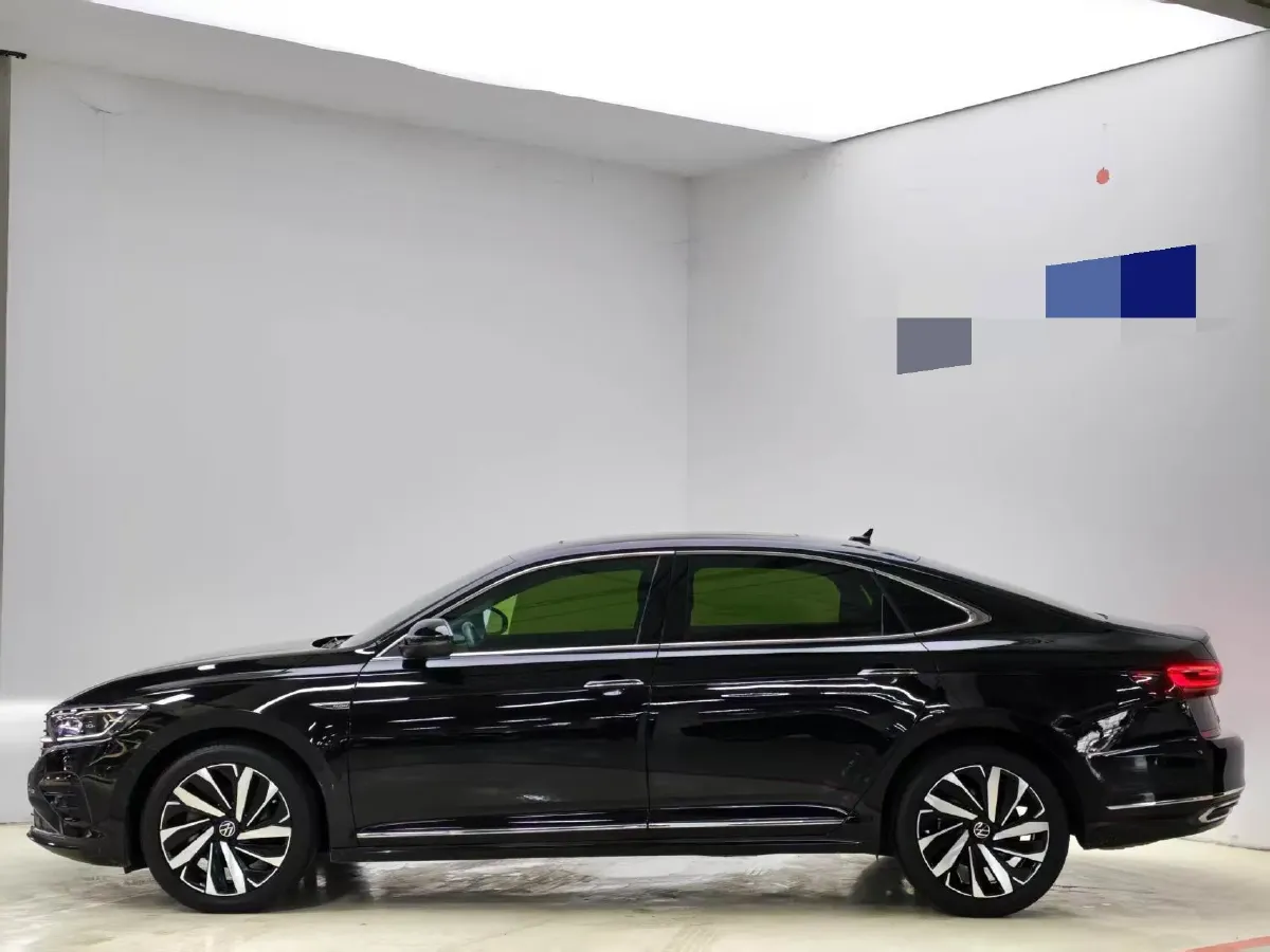 2023 Volkswagen Passat 2.0T 220HP L4 7DCT,autocango,china used car exporter,china ev exporter,chinese used car exporter,chinese used ev exporter