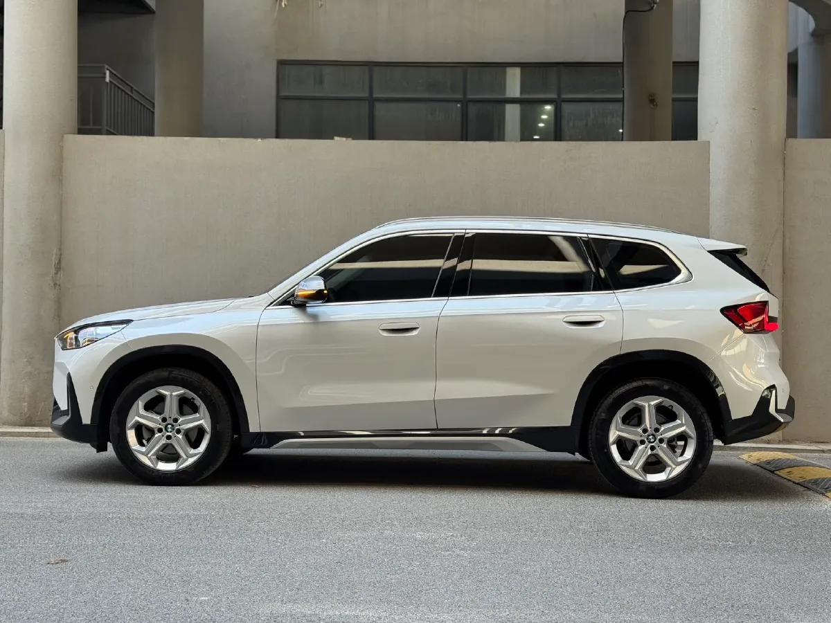 2023 BMW X1 1.5T 156HP L3 7DCT,autocango,china used car exporter,china ev exporter,chinese used car exporter,chinese used ev exporter