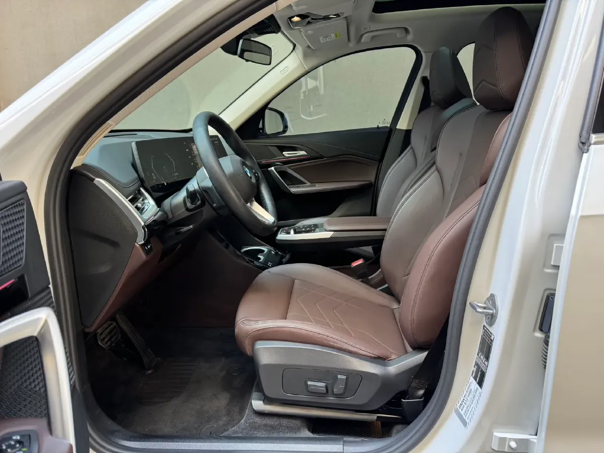 2023 BMW X1 1.5T 156HP L3 7DCT,autocango,china used car exporter,china ev exporter,chinese used car exporter,chinese used ev exporter