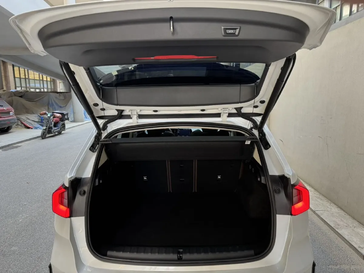 2023 BMW X1 1.5T 156HP L3 7DCT,autocango,china used car exporter,china ev exporter,chinese used car exporter,chinese used ev exporter