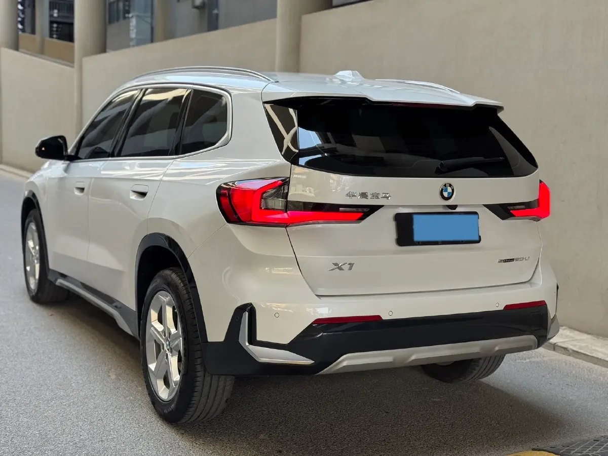 2023 BMW X1 1.5T 156HP L3 7DCT,autocango,china used car exporter,china ev exporter,chinese used car exporter,chinese used ev exporter