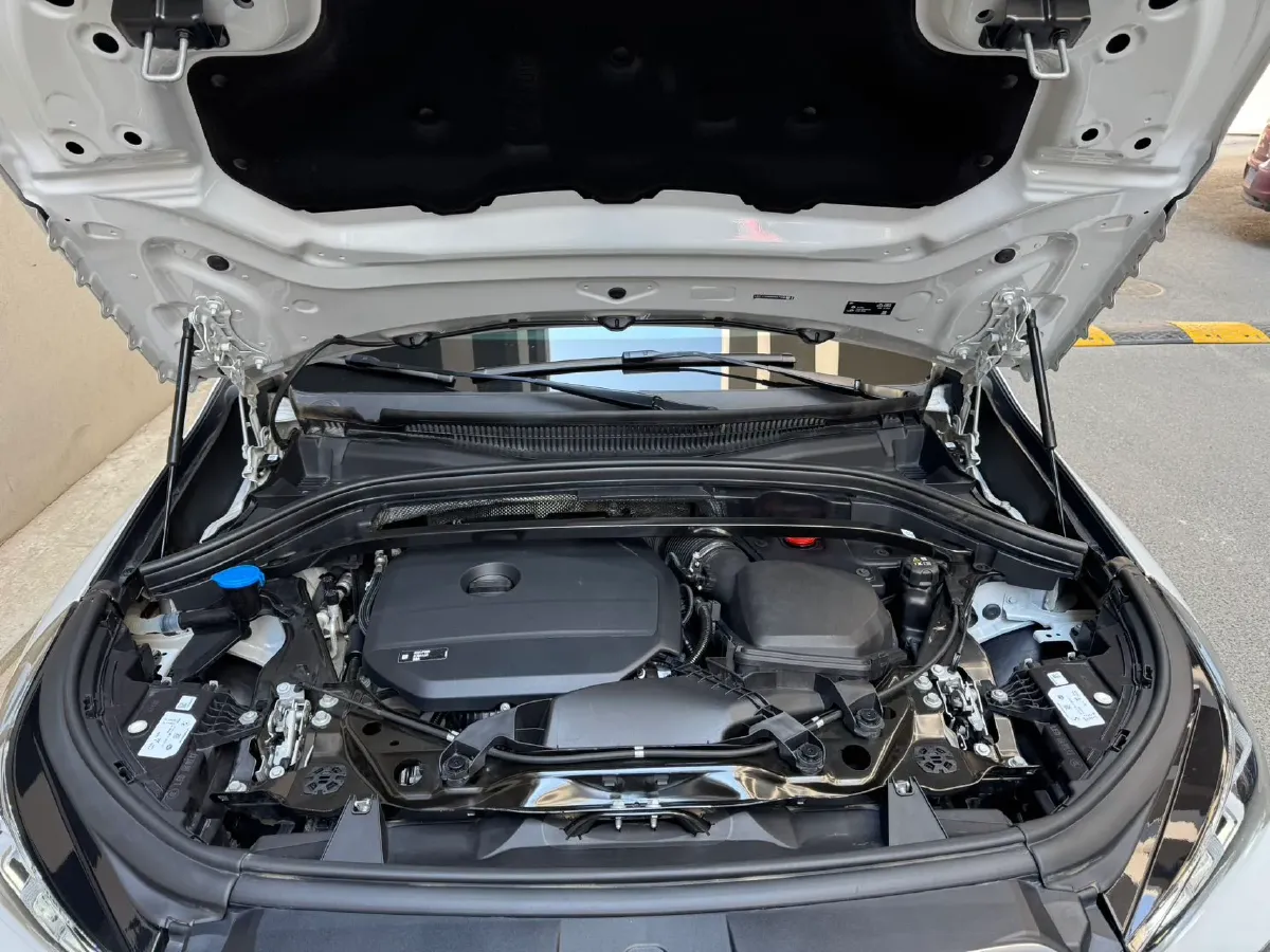 2023 BMW X1 1.5T 156HP L3 7DCT,autocango,china used car exporter,china ev exporter,chinese used car exporter,chinese used ev exporter