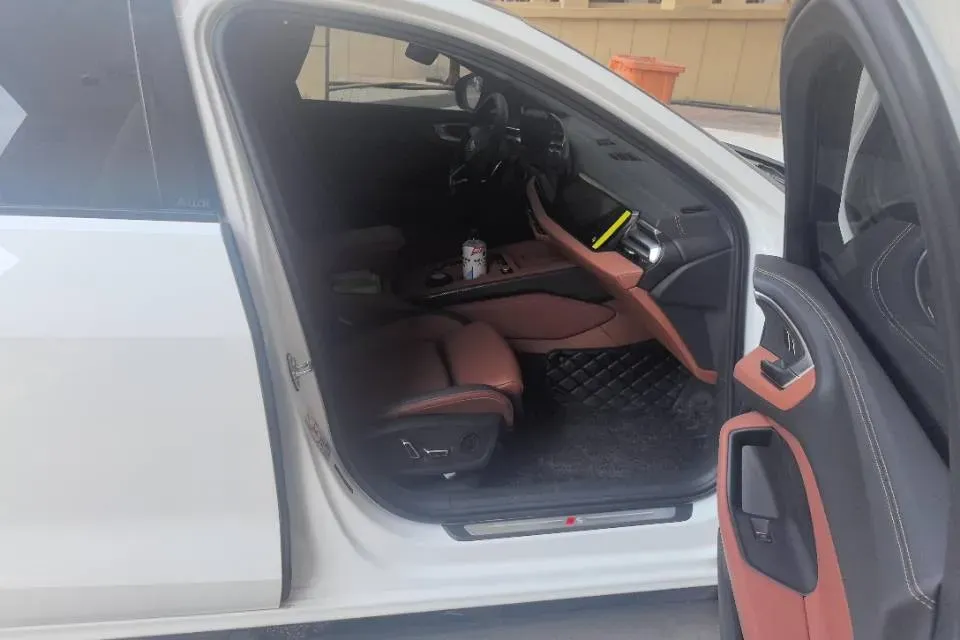 2026 Audi A5L 2.0T 170HP L4 7DCT,autocango,china used car exporter,china ev exporter,chinese used car exporter,chinese used ev exporter