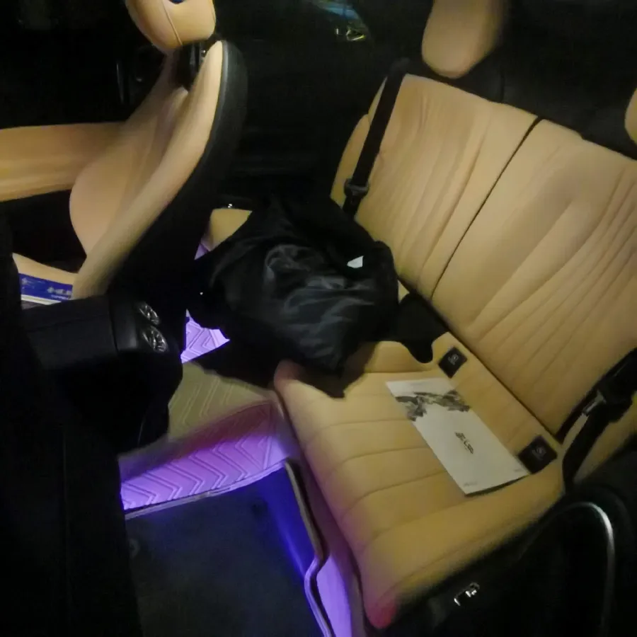 2021 Mercedes-Benz E Class 1.5T 184HP L4 9AT,autocango,china used car exporter,china ev exporter,chinese used car exporter,chinese used ev exporter