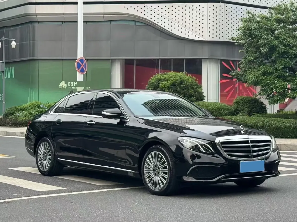 2020 Mercedes-Benz E Class 2.0T 258HP L4 9AT,autocango,china used car exporter,china ev exporter,chinese used car exporter,chinese used ev exporter