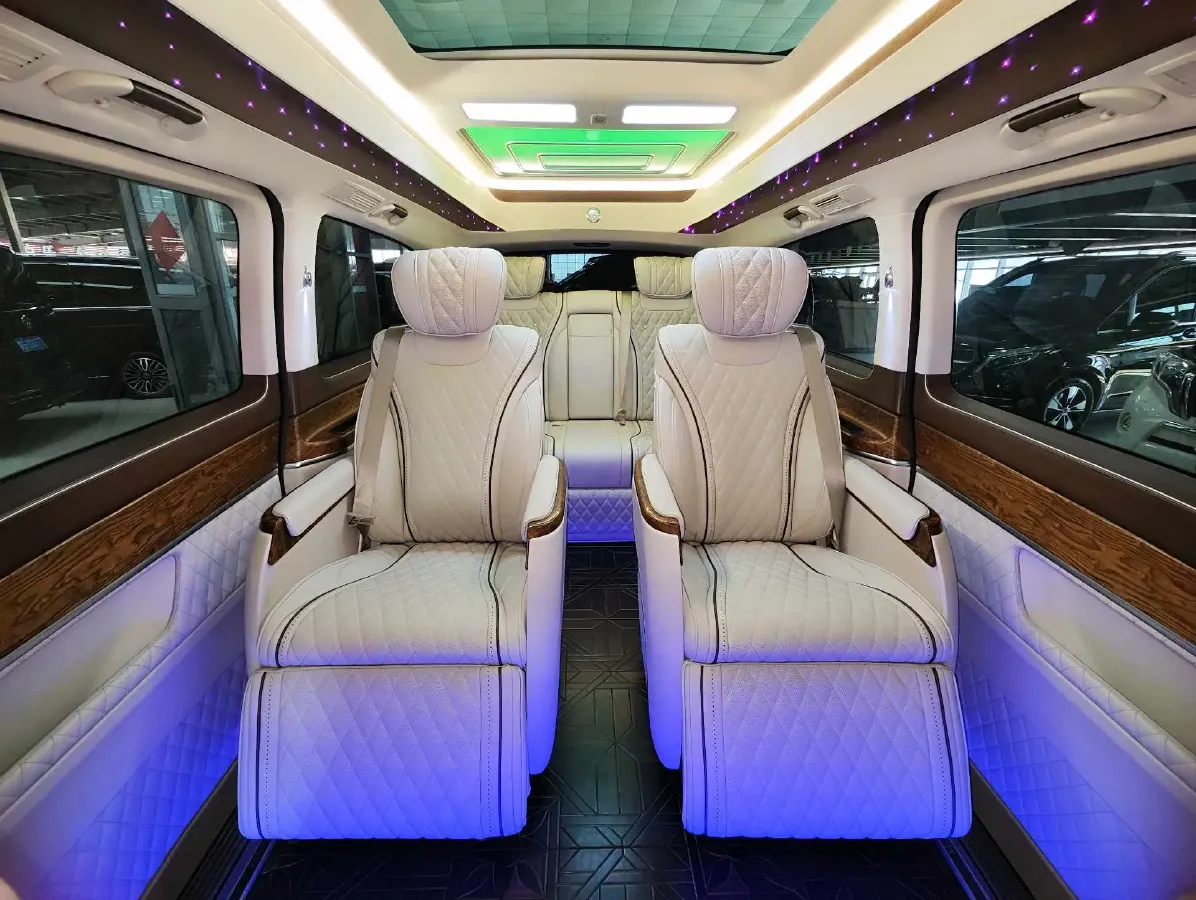 2018 Mercedes-Benz V Class 2.0T 211HP L4 7AT,autocango,china used car exporter,china ev exporter,chinese used car exporter,chinese used ev exporter