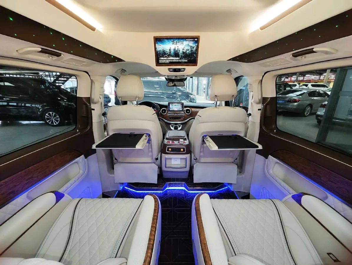 2018 Mercedes-Benz V Class 2.0T 211HP L4 7AT,autocango,china used car exporter,china ev exporter,chinese used car exporter,chinese used ev exporter