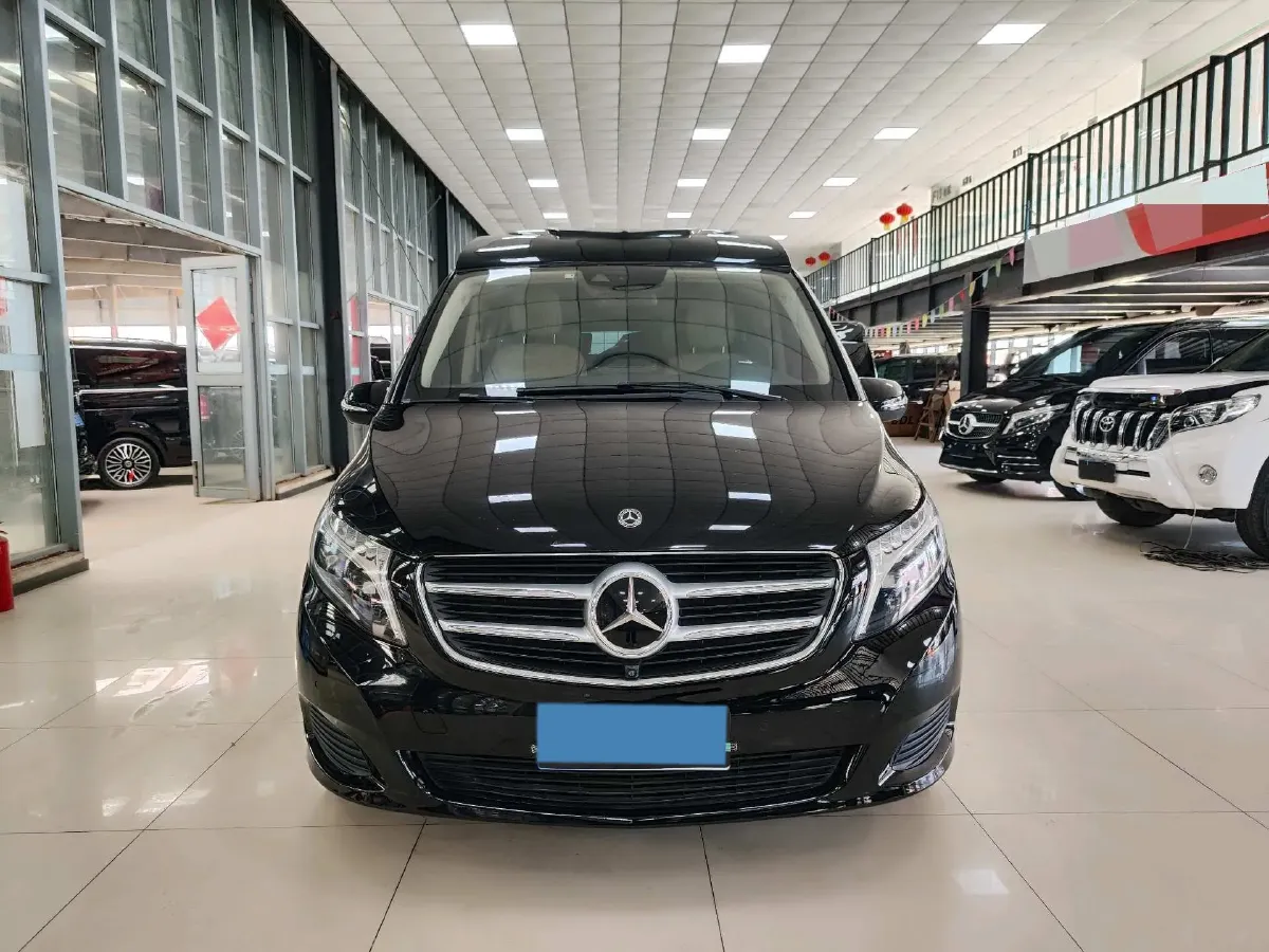 2018 Mercedes-Benz V Class 2.0T 211HP L4 7AT,autocango,china used car exporter,china ev exporter,chinese used car exporter,chinese used ev exporter