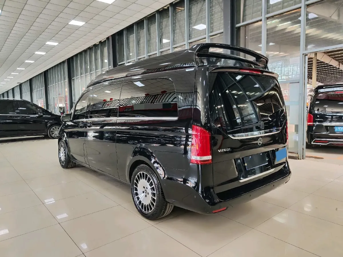 2018 Mercedes-Benz V Class 2.0T 211HP L4 7AT,autocango,china used car exporter,china ev exporter,chinese used car exporter,chinese used ev exporter