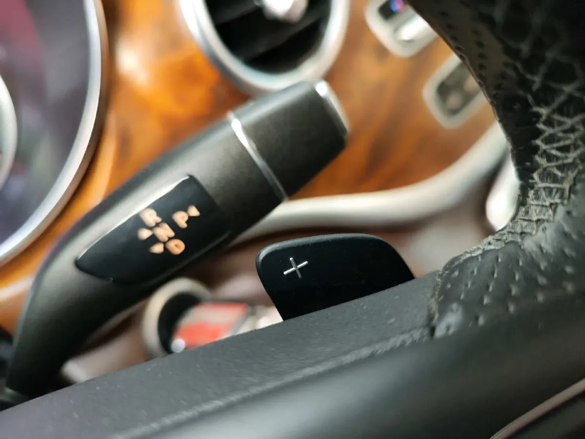 2018 Mercedes-Benz V Class 2.0T 211HP L4 7AT,autocango,china used car exporter,china ev exporter,chinese used car exporter,chinese used ev exporter