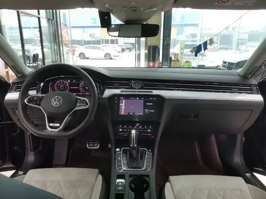 2023 Volkswagen Magotan 2.0T 186HP L4 7DCT,autocango,china used car exporter,china ev exporter,chinese used car exporter,chinese used ev exporter